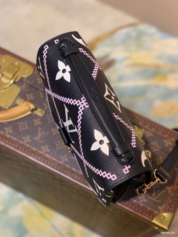 LOUIS POCHETTE MÉTIS VUITTON 0331